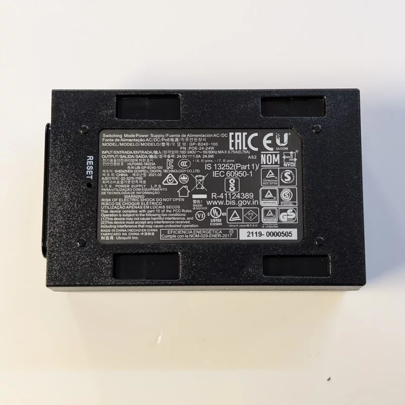 Adaptor PoE Ubiquiti POE-24-24W, 24V, 24W, cablu de alimentare inclus